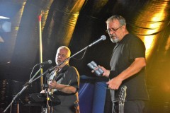 452111999-754007084-984228531