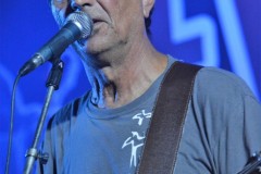 794258464-700710479-494543865